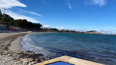 마리네타 카시아나 해변 (플라야 데 라 마리네타 카시아나)